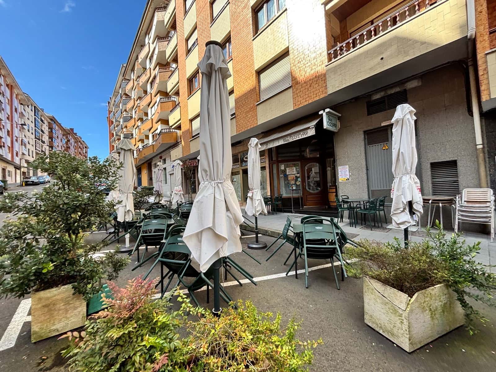 Commercial for sale in Pravia - € 115,000 (Ref: 9385163)