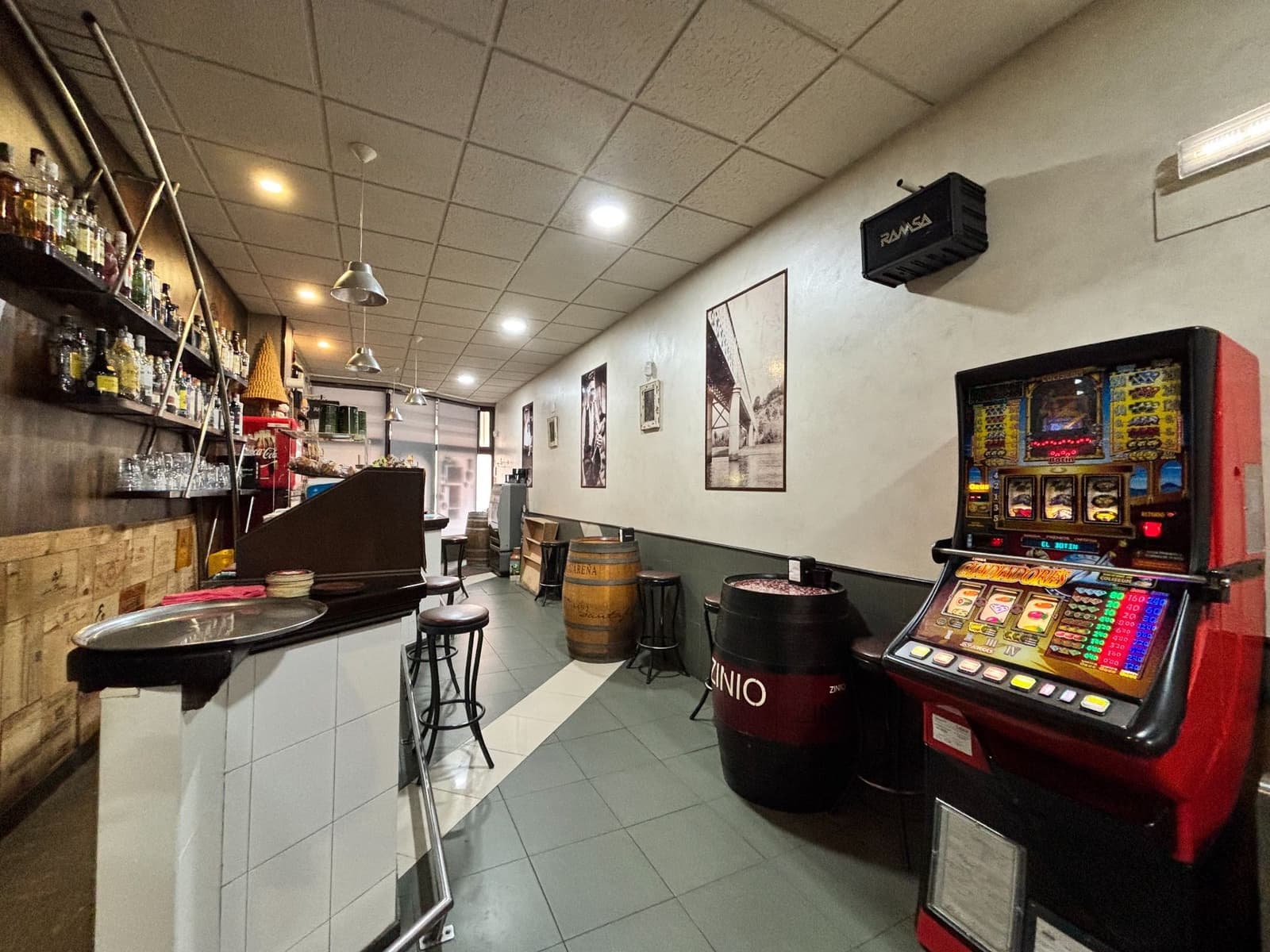 Commercial for sale in Pravia - € 115,000 (Ref: 9385163)