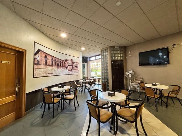 Erhverv til salg i Pravia - € 115.000 (Ref: 9385163)