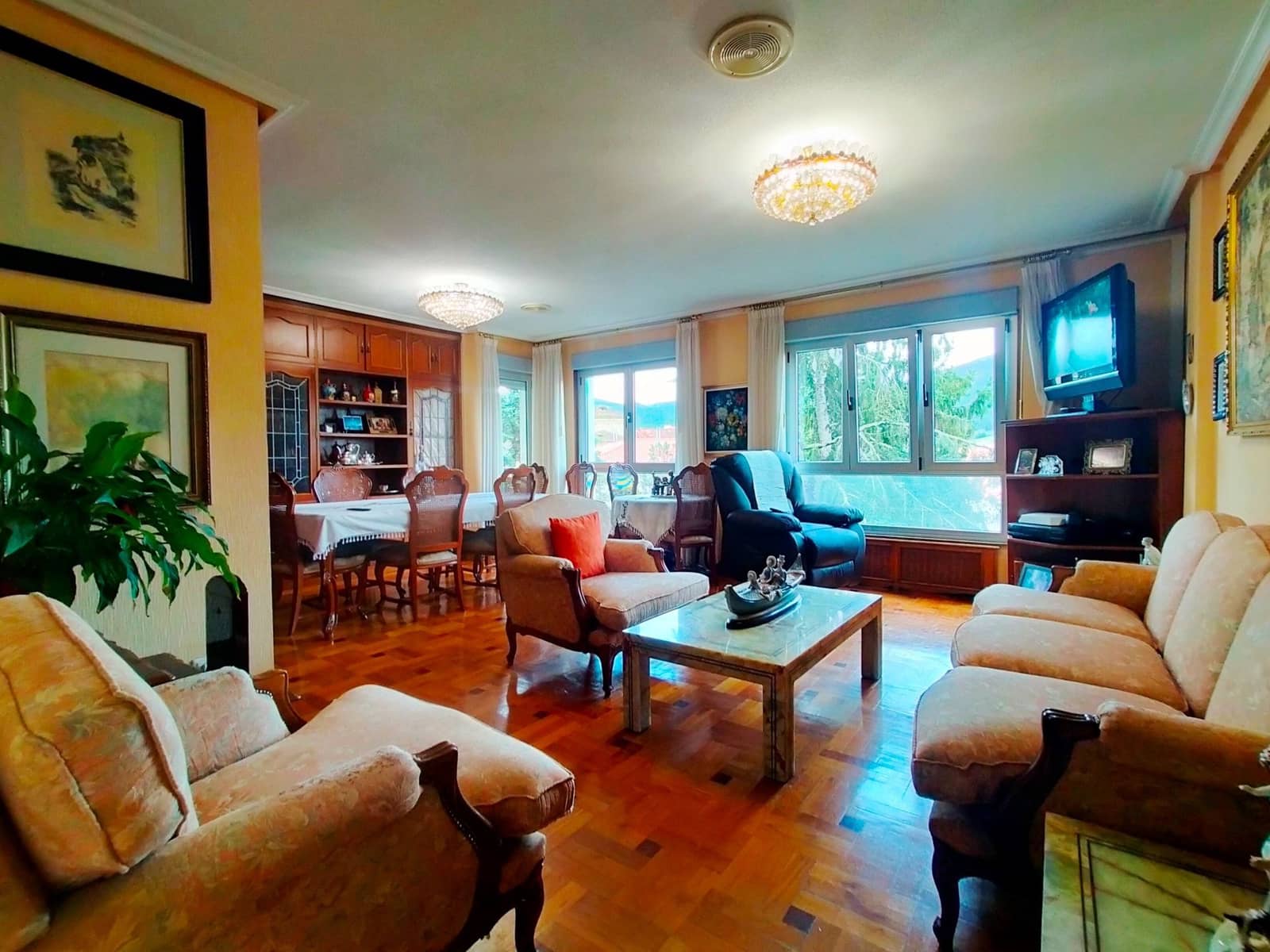 5 bedroom Flat for sale in Pravia - € 205,000 (Ref: 9475917)