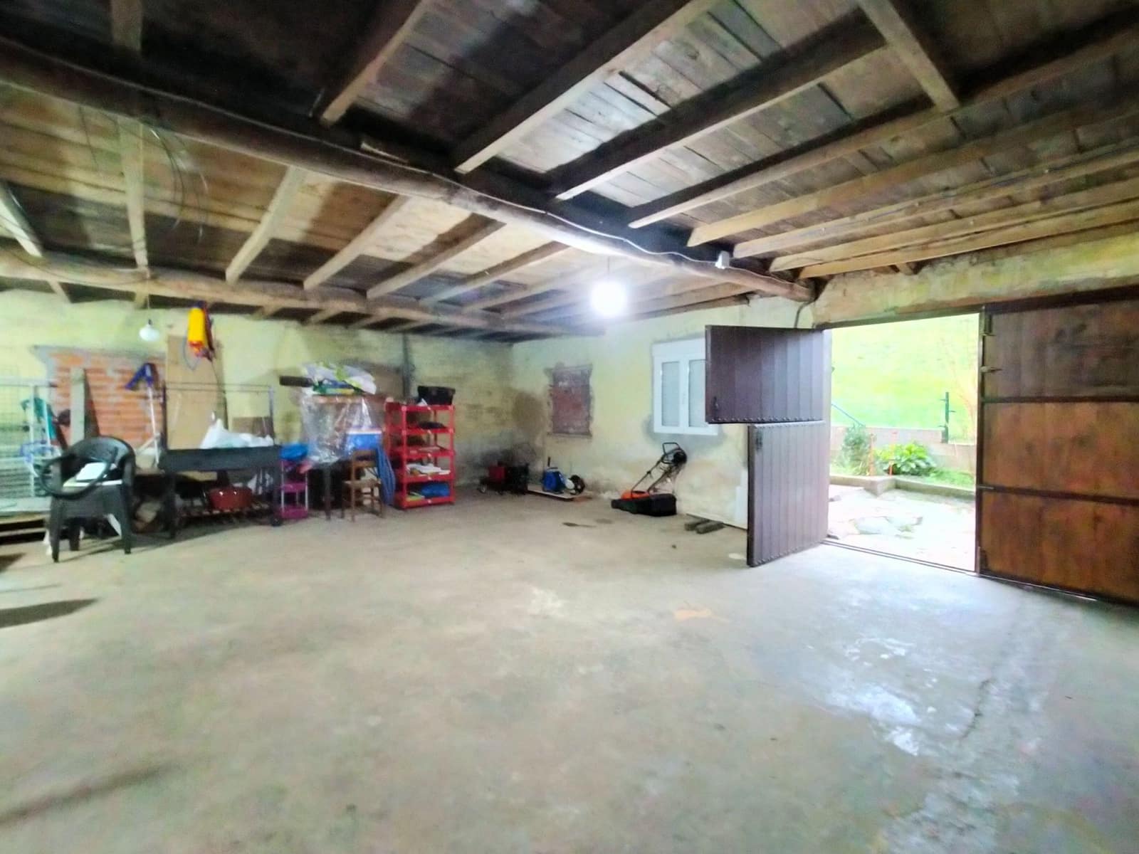 3 bedroom Villa for sale in Salas with garage - € 150,000 (Ref: 9554607)