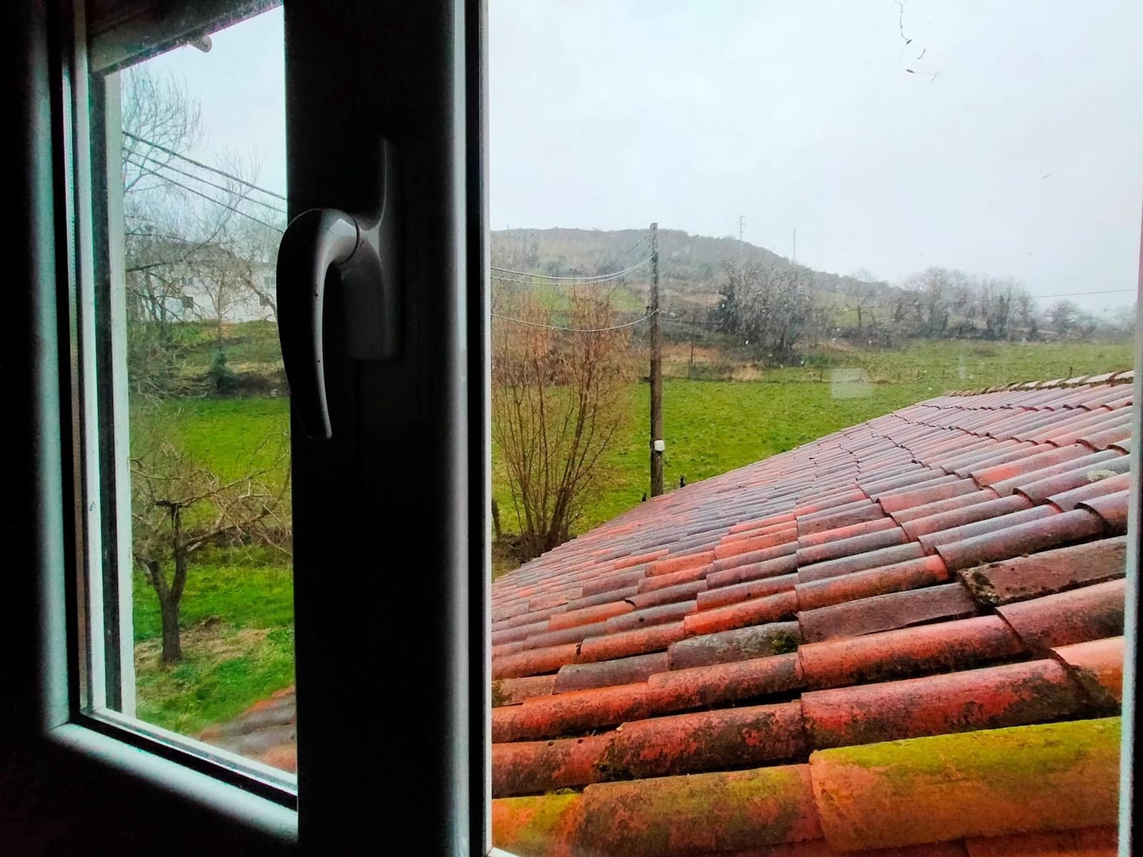 3 bedroom Villa for sale in Salas with garage - € 150,000 (Ref: 9554607)