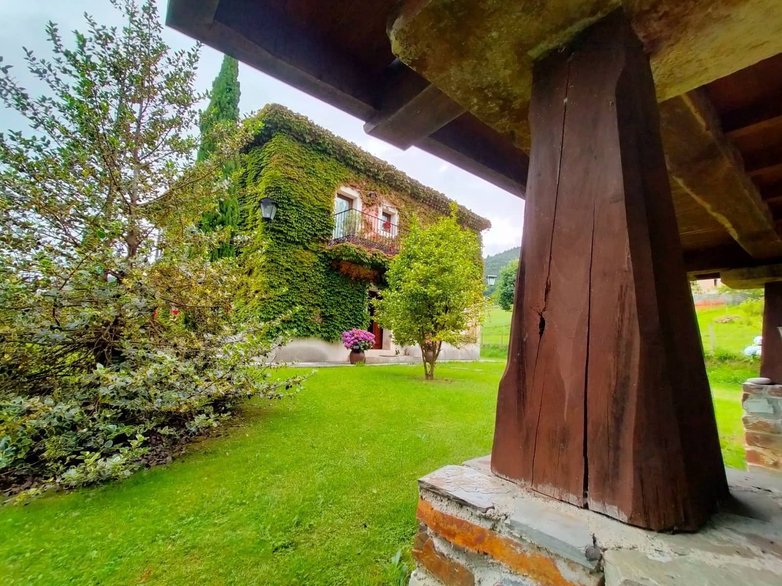 7 soveværelse Villa til salg i Cudillero med garage - € 765.000 (Ref: 9610851)