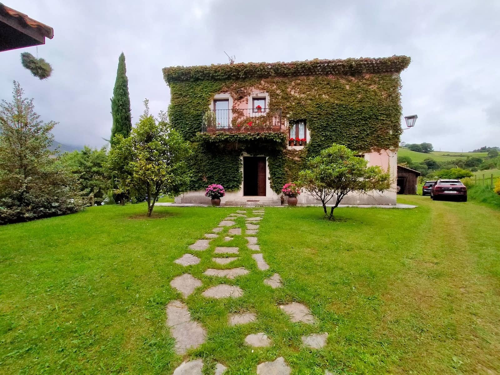 7 soveværelse Villa til salg i Cudillero med garage - € 765.000 (Ref: 9610851)