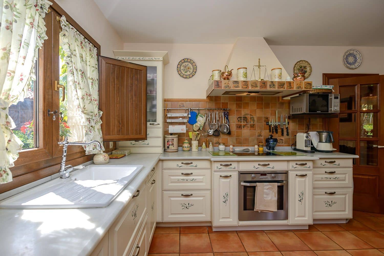 7 bedroom Villa for sale in Cudillero with garage - € 765,000 (Ref: 9610851)