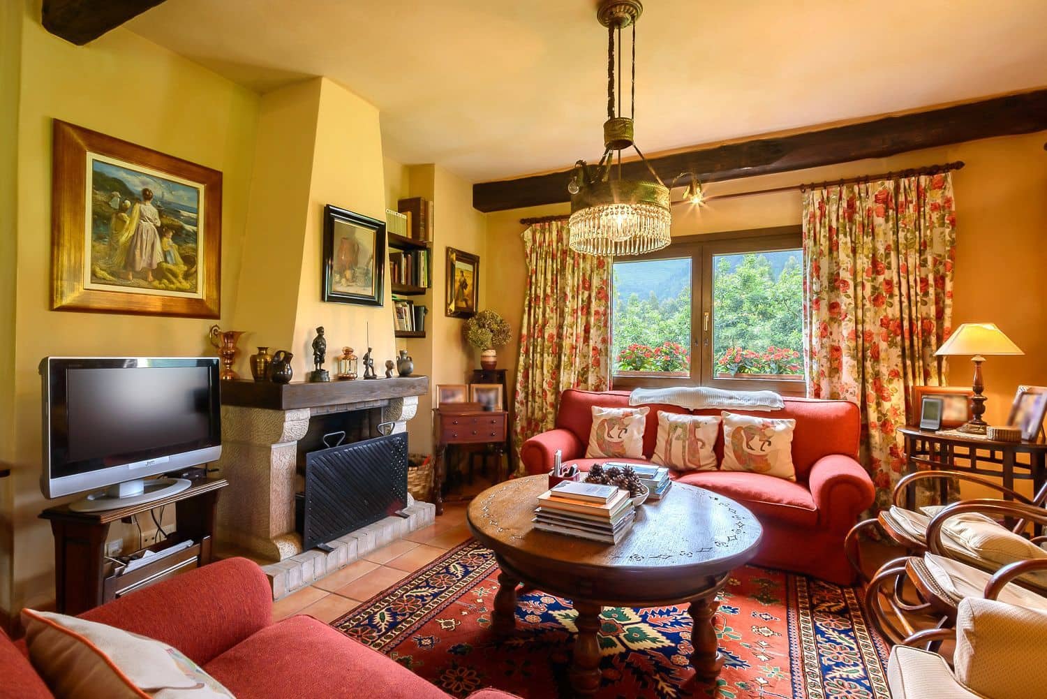 7 bedroom Villa for sale in Cudillero with garage - € 765,000 (Ref: 9610851)