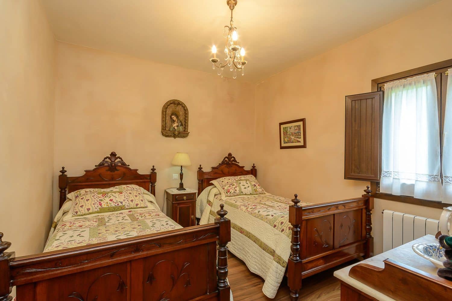 7 bedroom Villa for sale in Cudillero with garage - € 765,000 (Ref: 9610851)