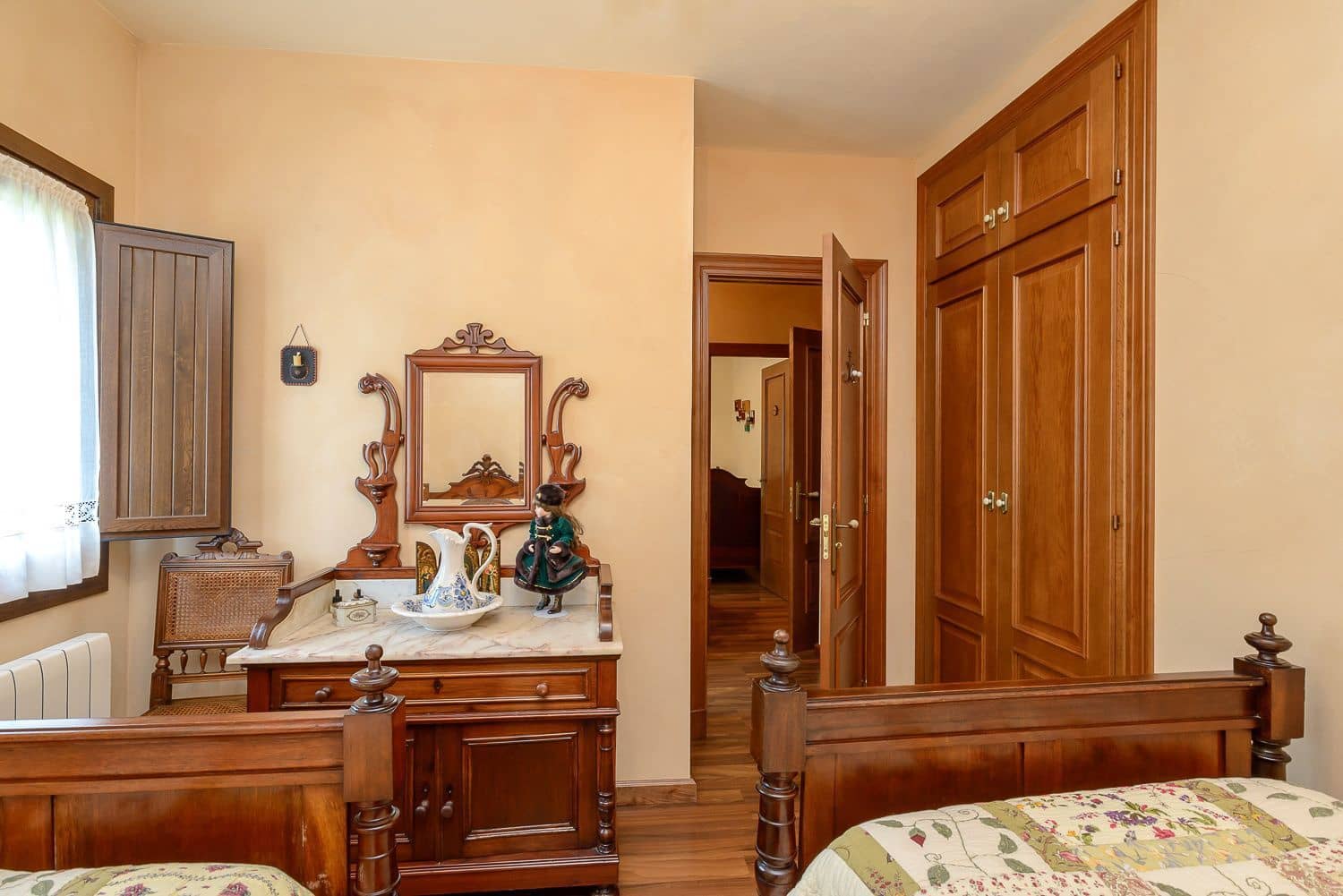 7 bedroom Villa for sale in Cudillero with garage - € 765,000 (Ref: 9610851)