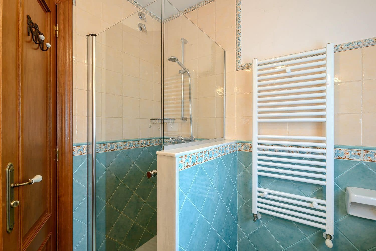 7 bedroom Villa for sale in Cudillero with garage - € 765,000 (Ref: 9610851)