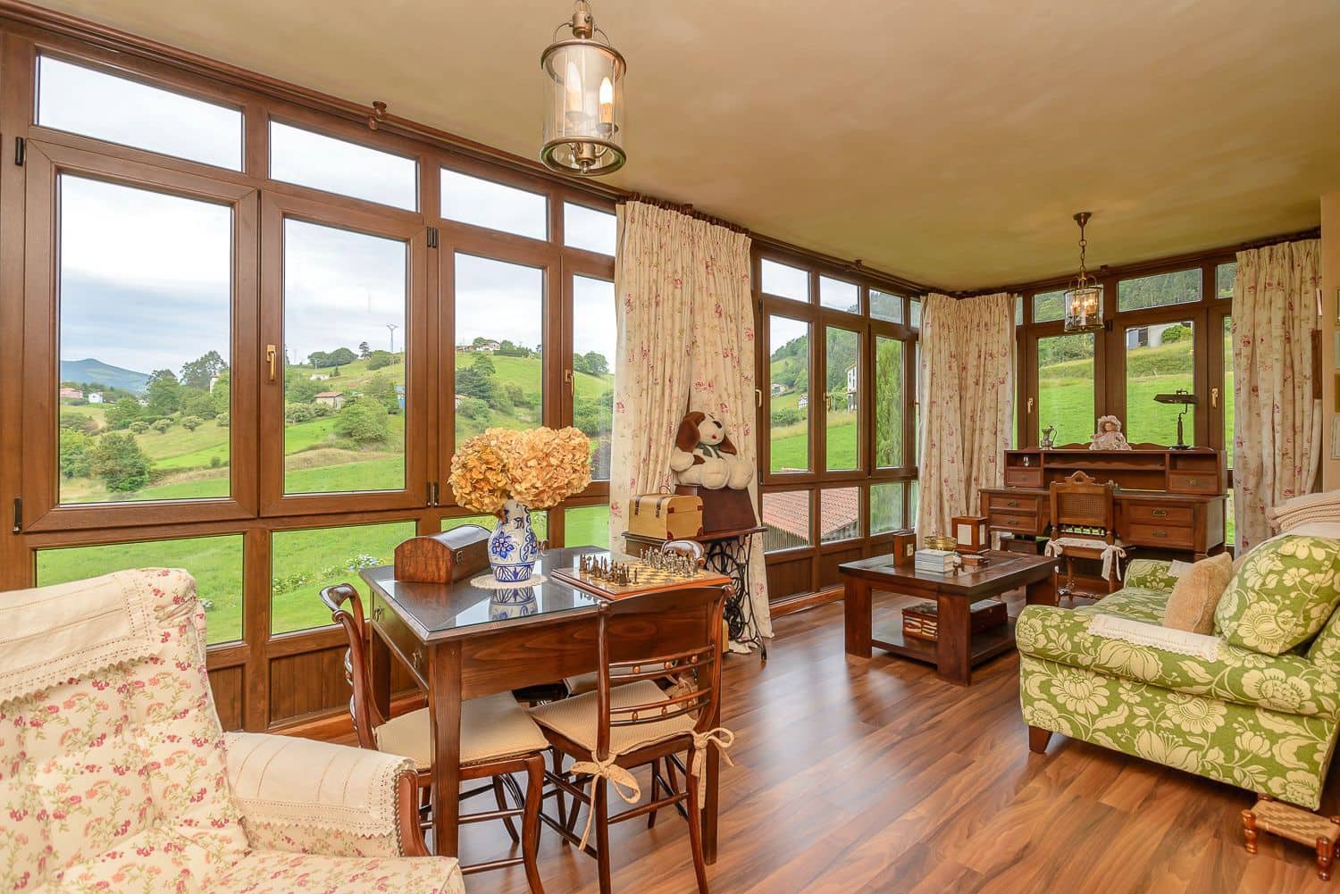 7 bedroom Villa for sale in Cudillero with garage - € 765,000 (Ref: 9610851)