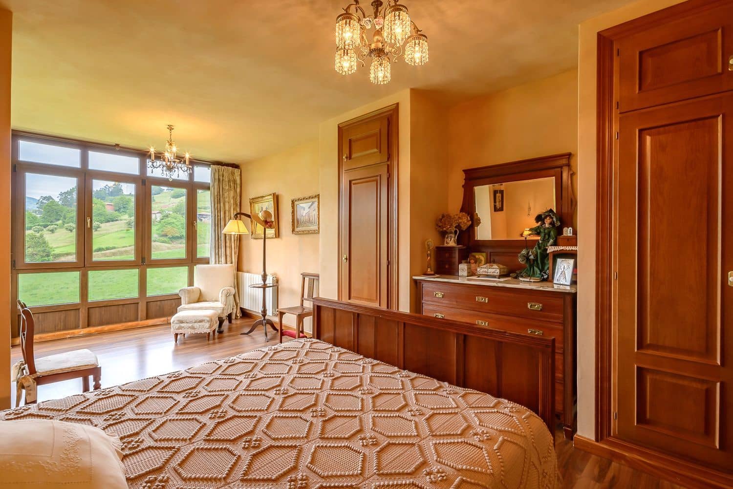 7 bedroom Villa for sale in Cudillero with garage - € 765,000 (Ref: 9610851)