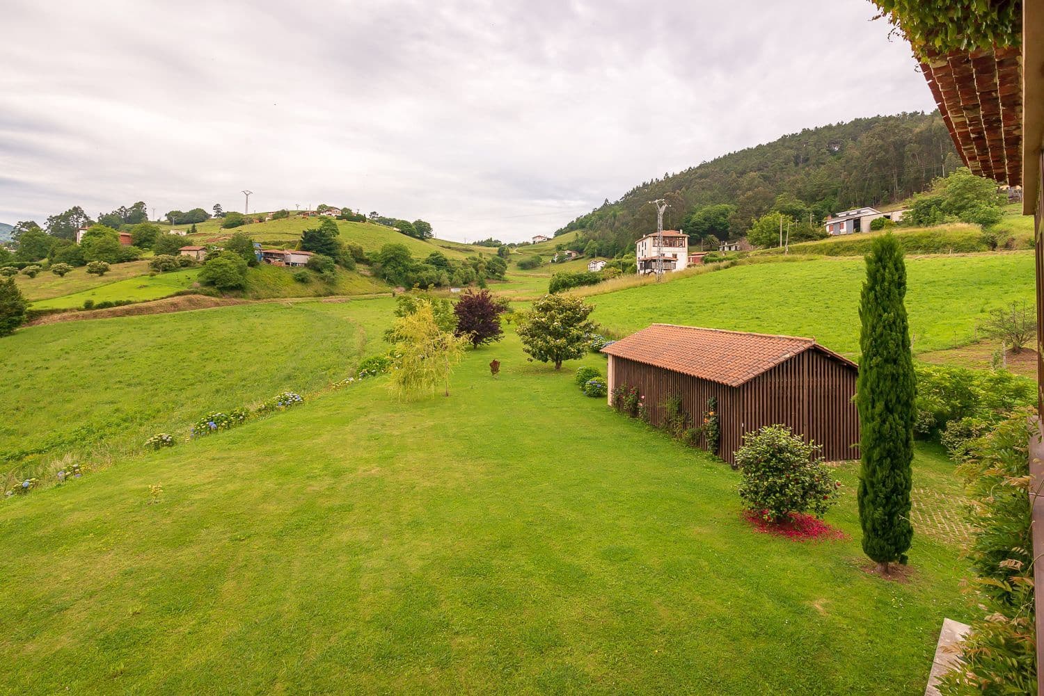7 bedroom Villa for sale in Cudillero with garage - € 765,000 (Ref: 9610851)