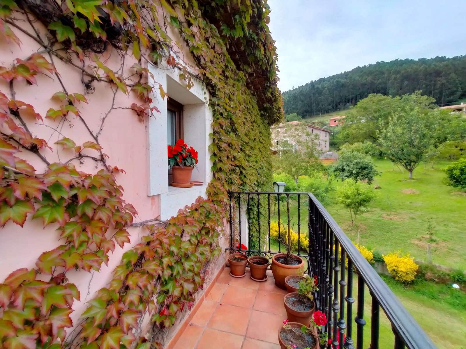 7 bedroom Villa for sale in Cudillero with garage - € 765,000 (Ref: 9610851)