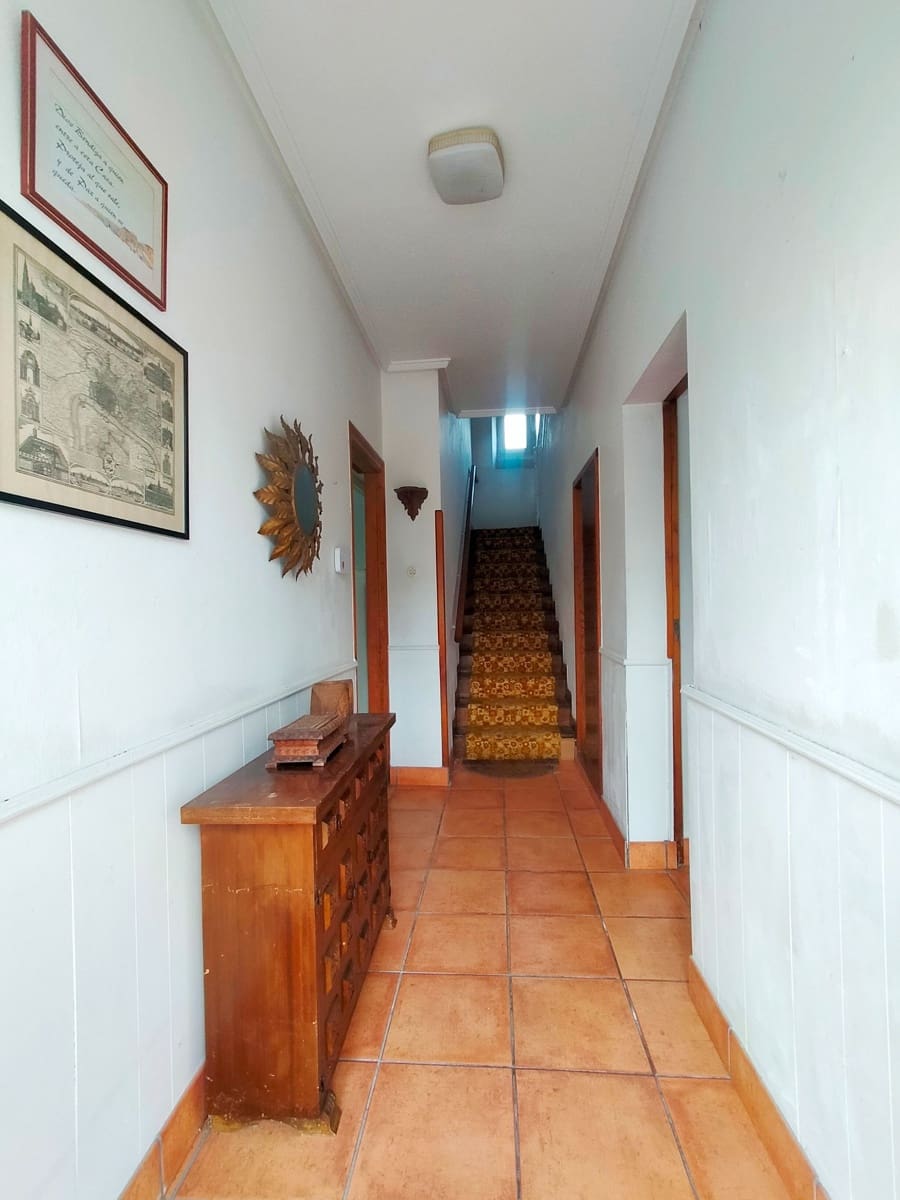 10 bedroom Villa for sale in Cudillero - € 690,000 (Ref: 9700477)