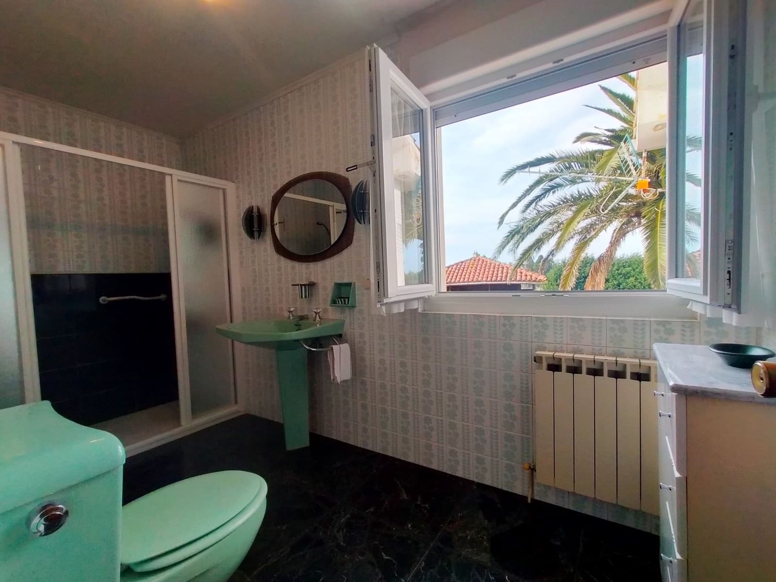 10 bedroom Villa for sale in Cudillero - € 690,000 (Ref: 9700477)