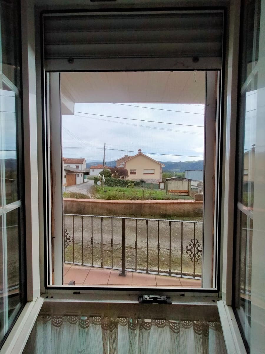 6 bedroom Townhouse for sale in Pravia with garage - € 225,000 (Ref: 9711130)