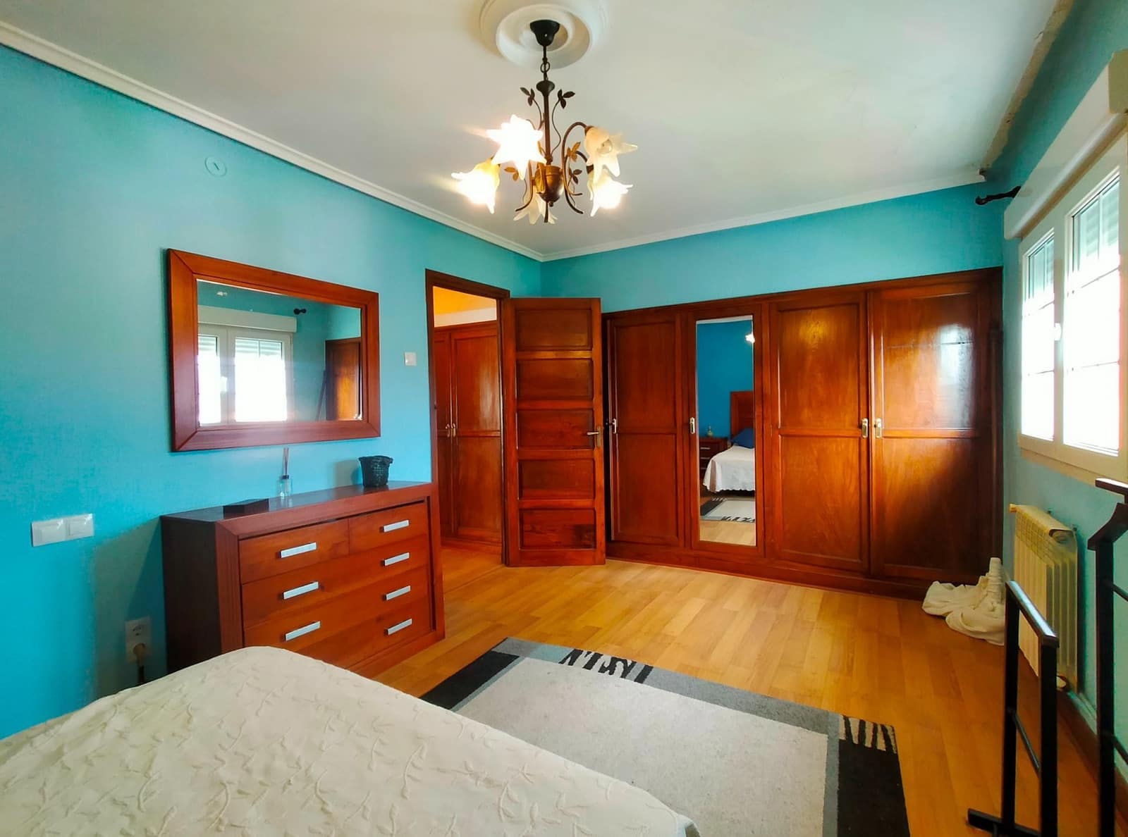 6 bedroom Townhouse for sale in Pravia with garage - € 225,000 (Ref: 9711130)