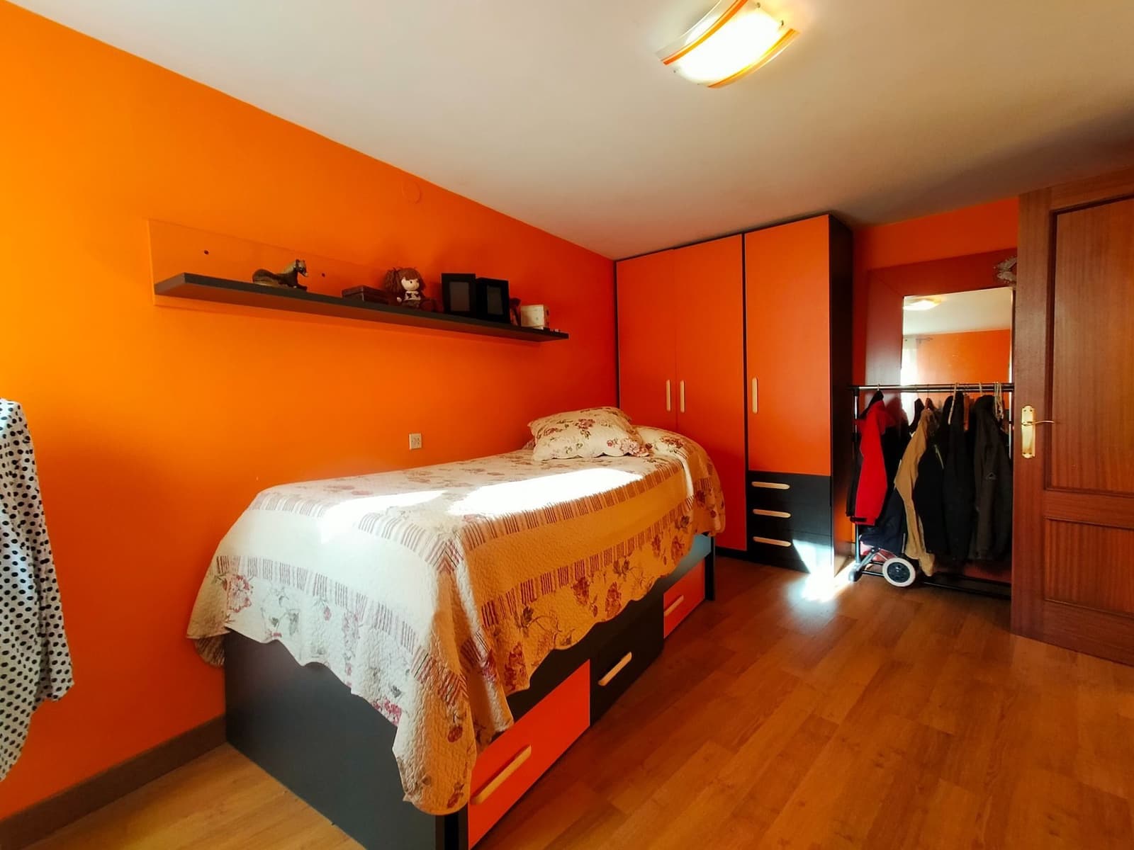 6 bedroom Townhouse for sale in Pravia with garage - € 225,000 (Ref: 9711130)