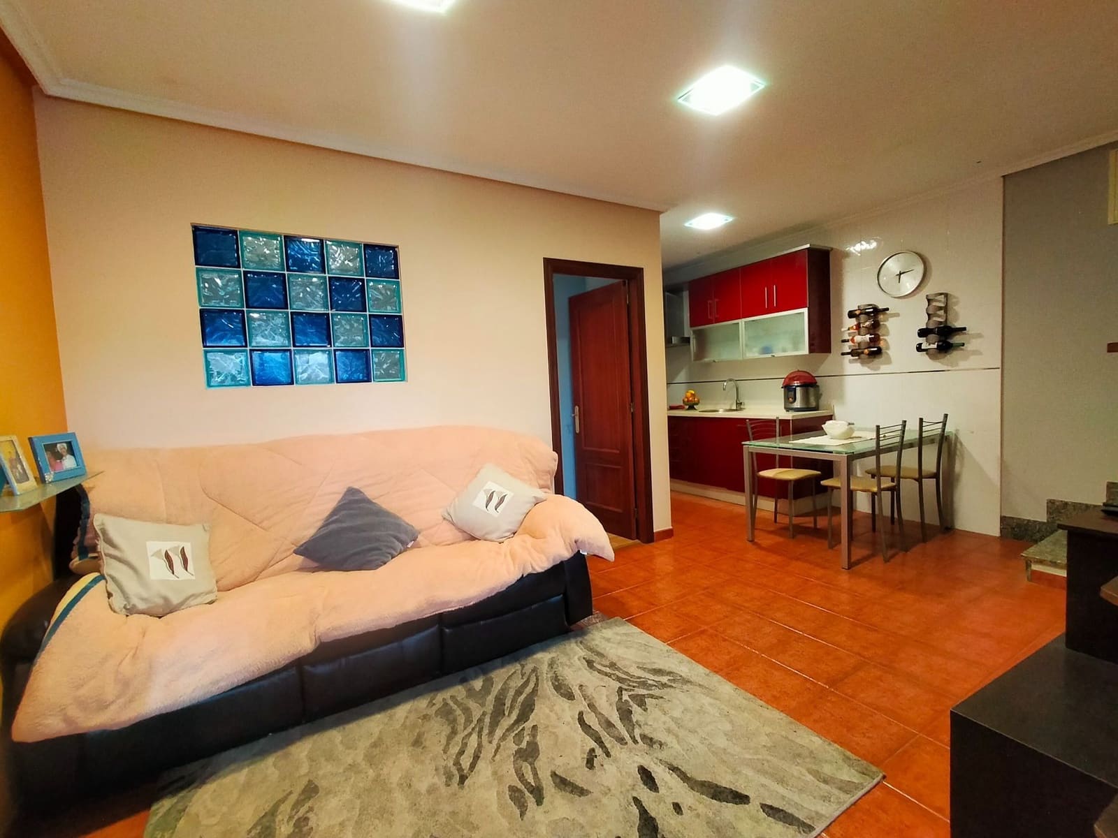 6 bedroom Townhouse for sale in Pravia with garage - € 225,000 (Ref: 9711130)