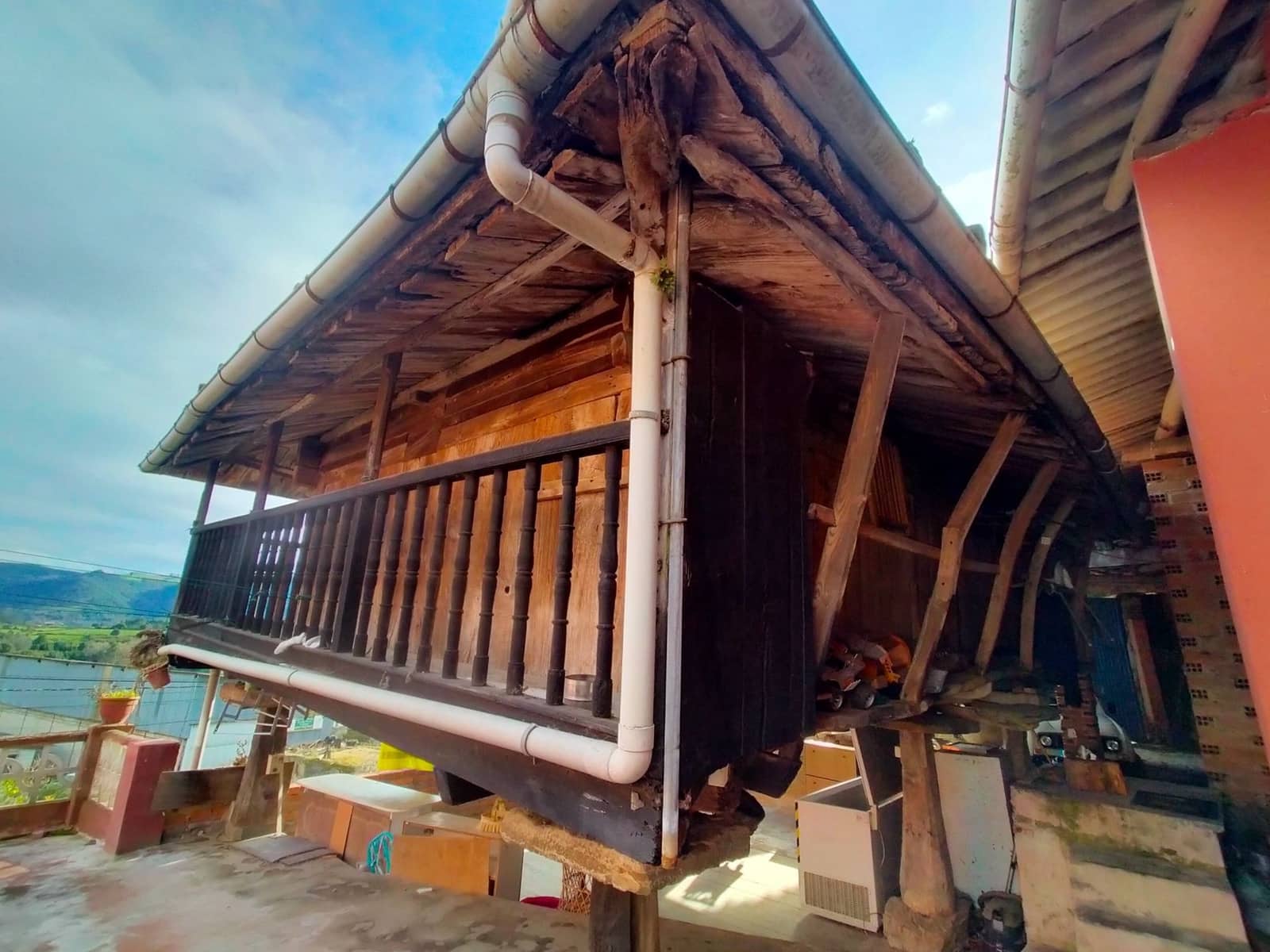 6 bedroom Townhouse for sale in Pravia with garage - € 225,000 (Ref: 9711130)