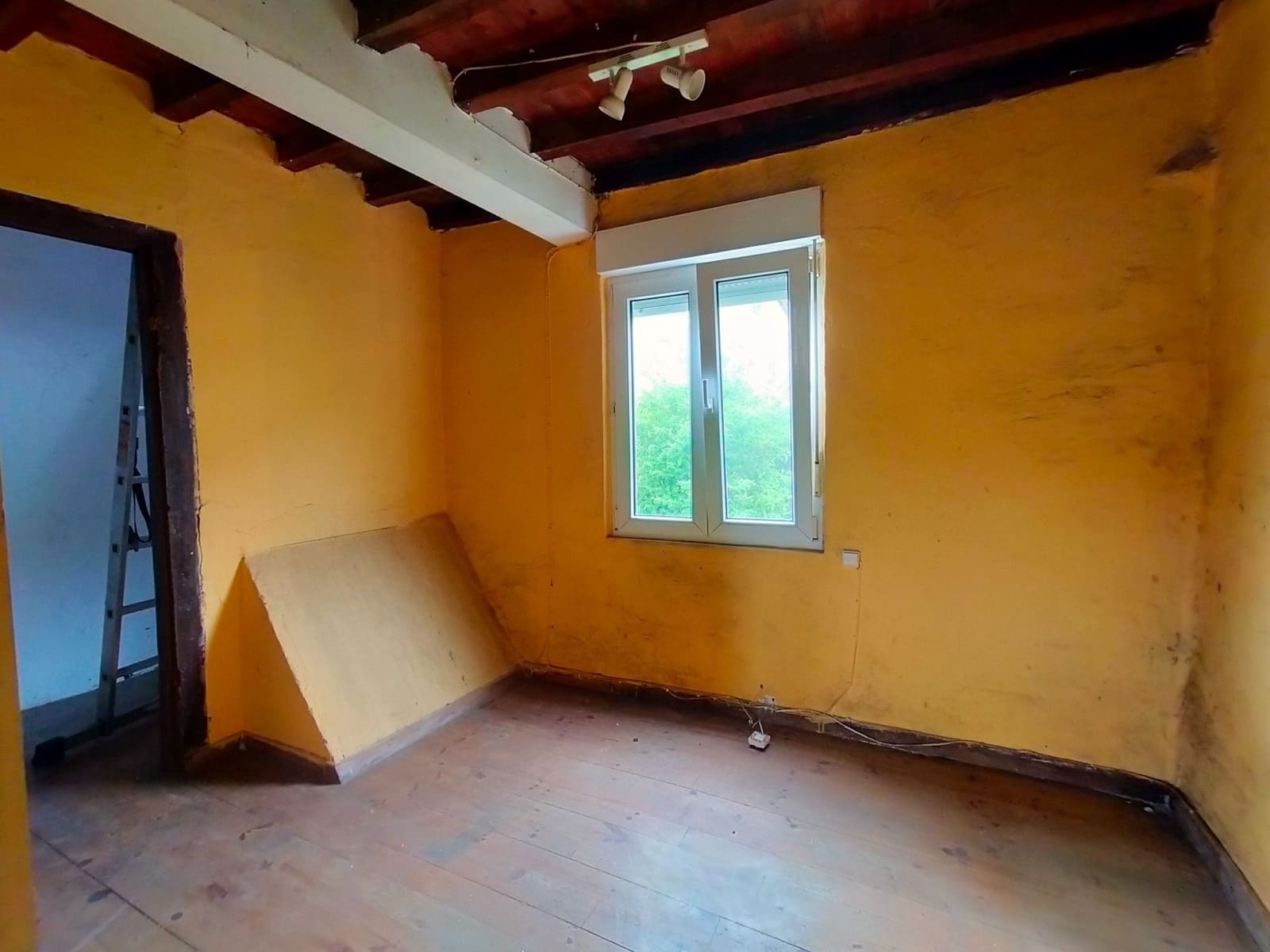 3 makuuhuone Omakotitalo myytävänä paikassa Pravia - 149 900 € (Ref: 9772739)
