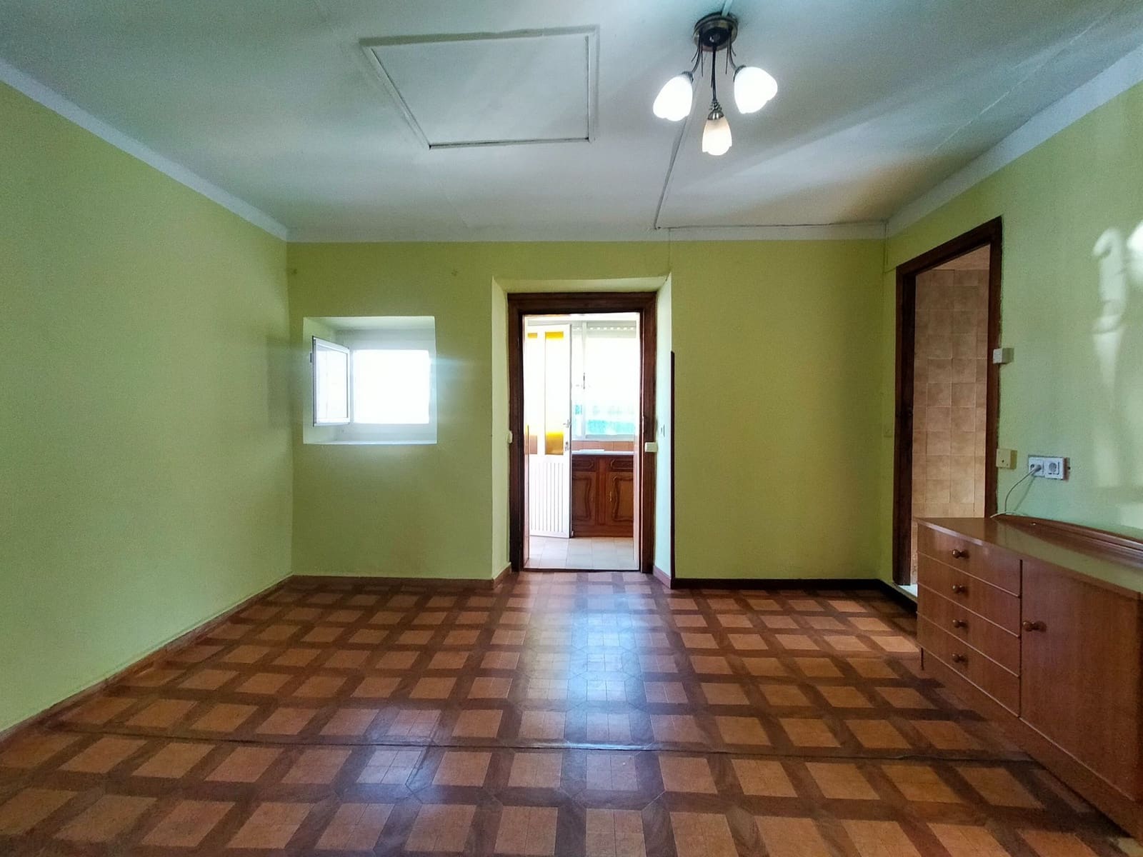 Casa de 2 habitaciones en Soto del Barco en venta con garaje - 120.000 € (Ref: 9813684)