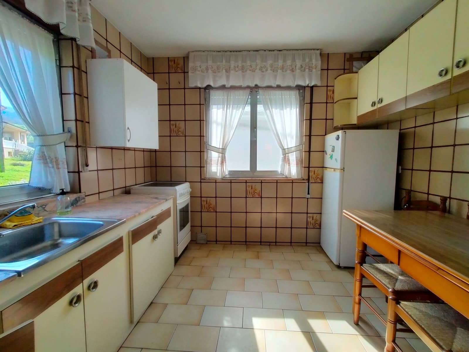 Casa de 2 habitaciones en Soto del Barco en venta con garaje - 120.000 € (Ref: 9813684)