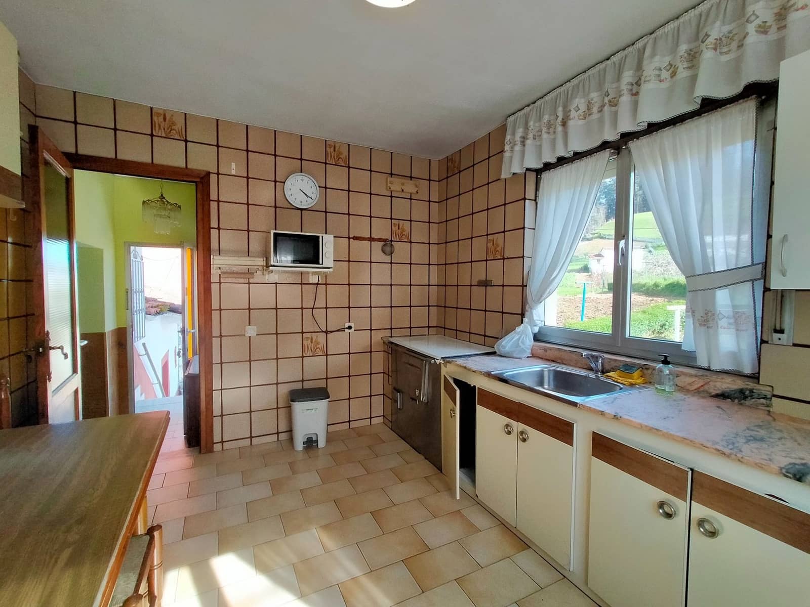 Casa de 2 habitaciones en Soto del Barco en venta con garaje - 120.000 € (Ref: 9813684)