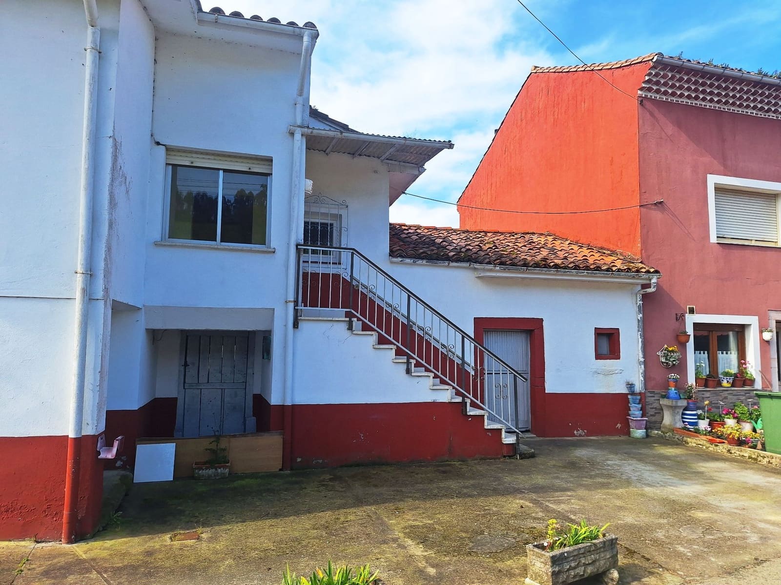 Casa de 2 habitaciones en Soto del Barco en venta con garaje - 120.000 € (Ref: 9813684)