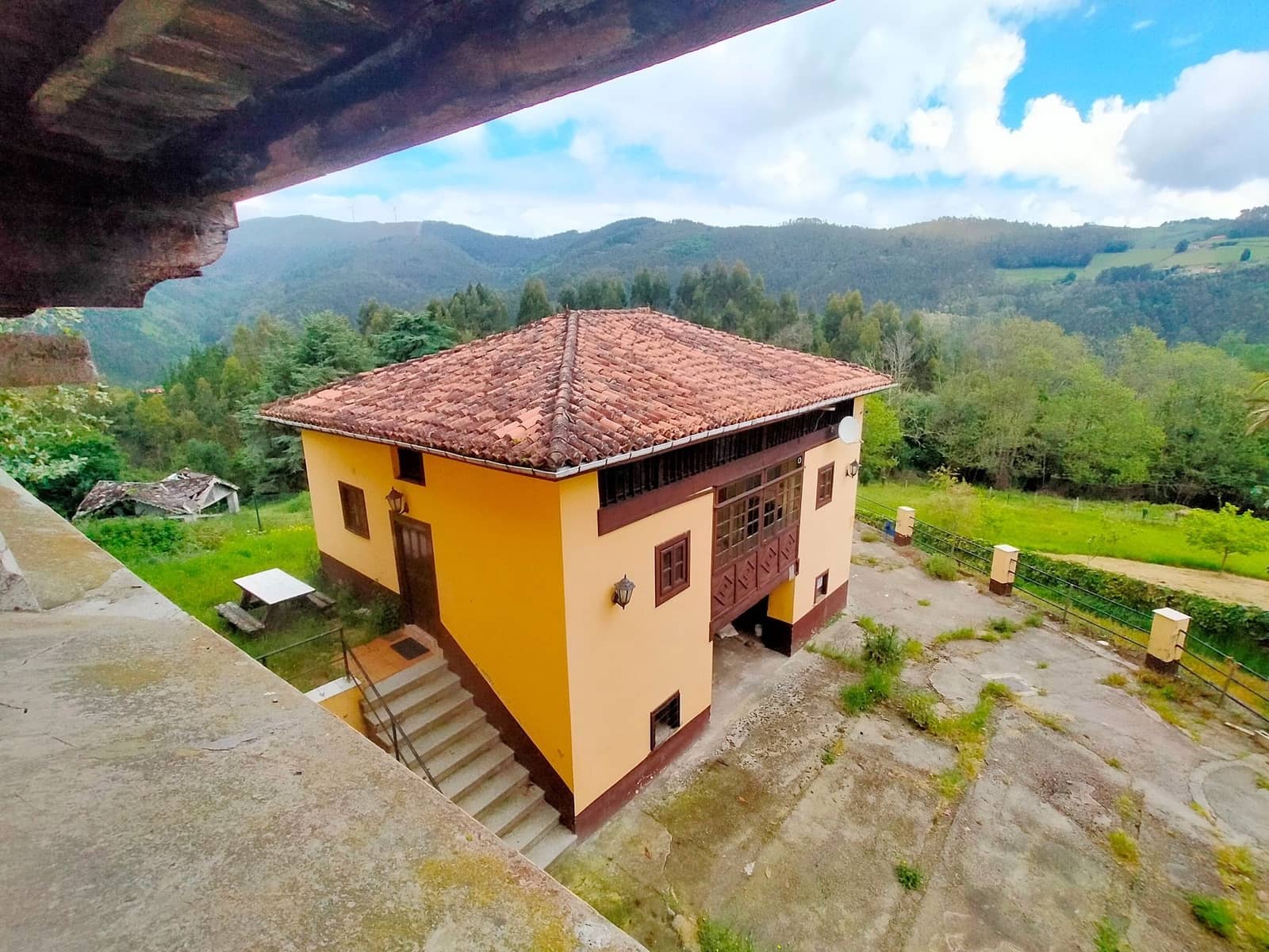 2 quarto Quinta/Casa Rural para venda em Salas com garagem - 135 000 € (Ref: 9830740)