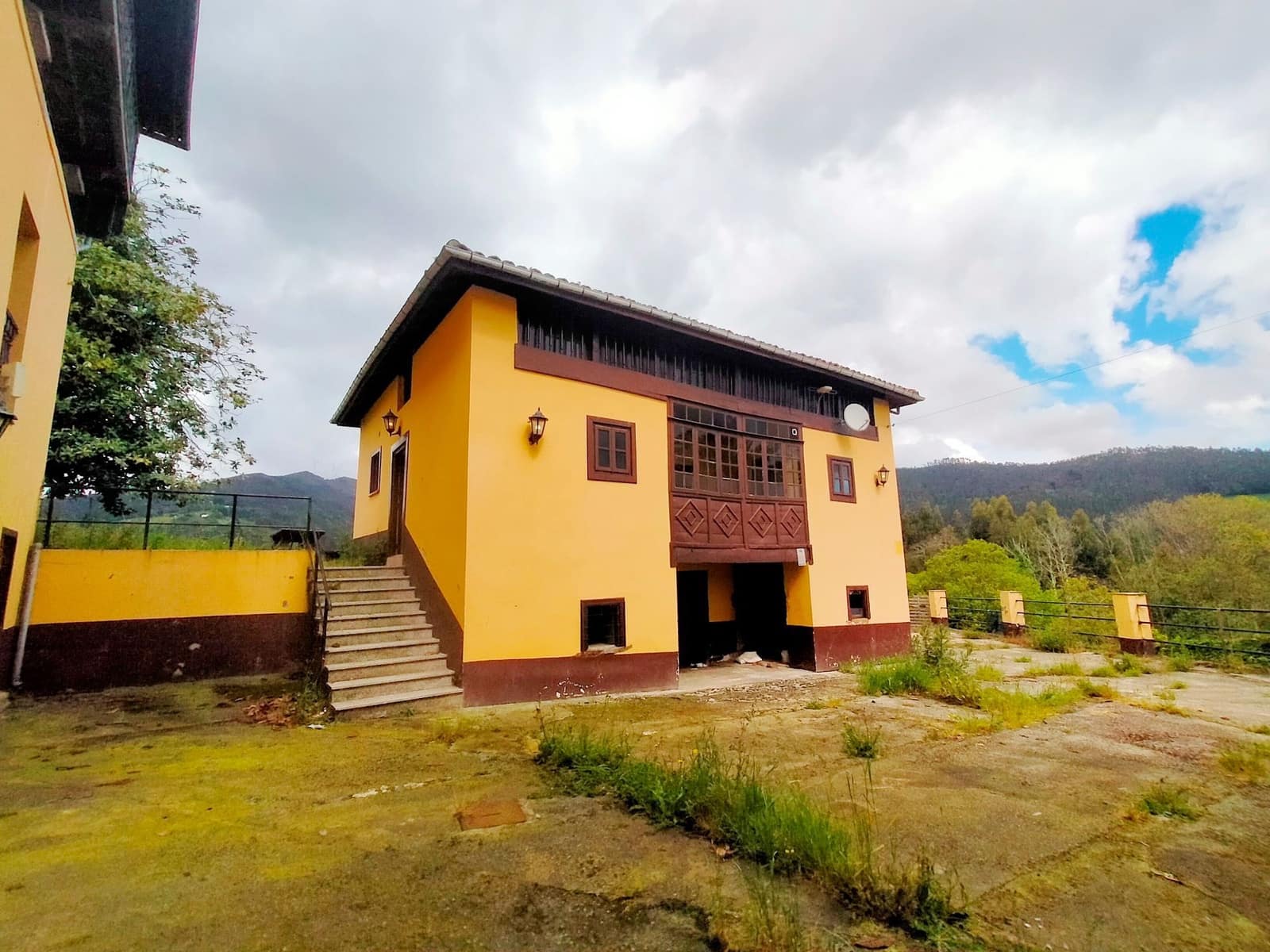 2 quarto Quinta/Casa Rural para venda em Salas com garagem - 135 000 € (Ref: 9830740)