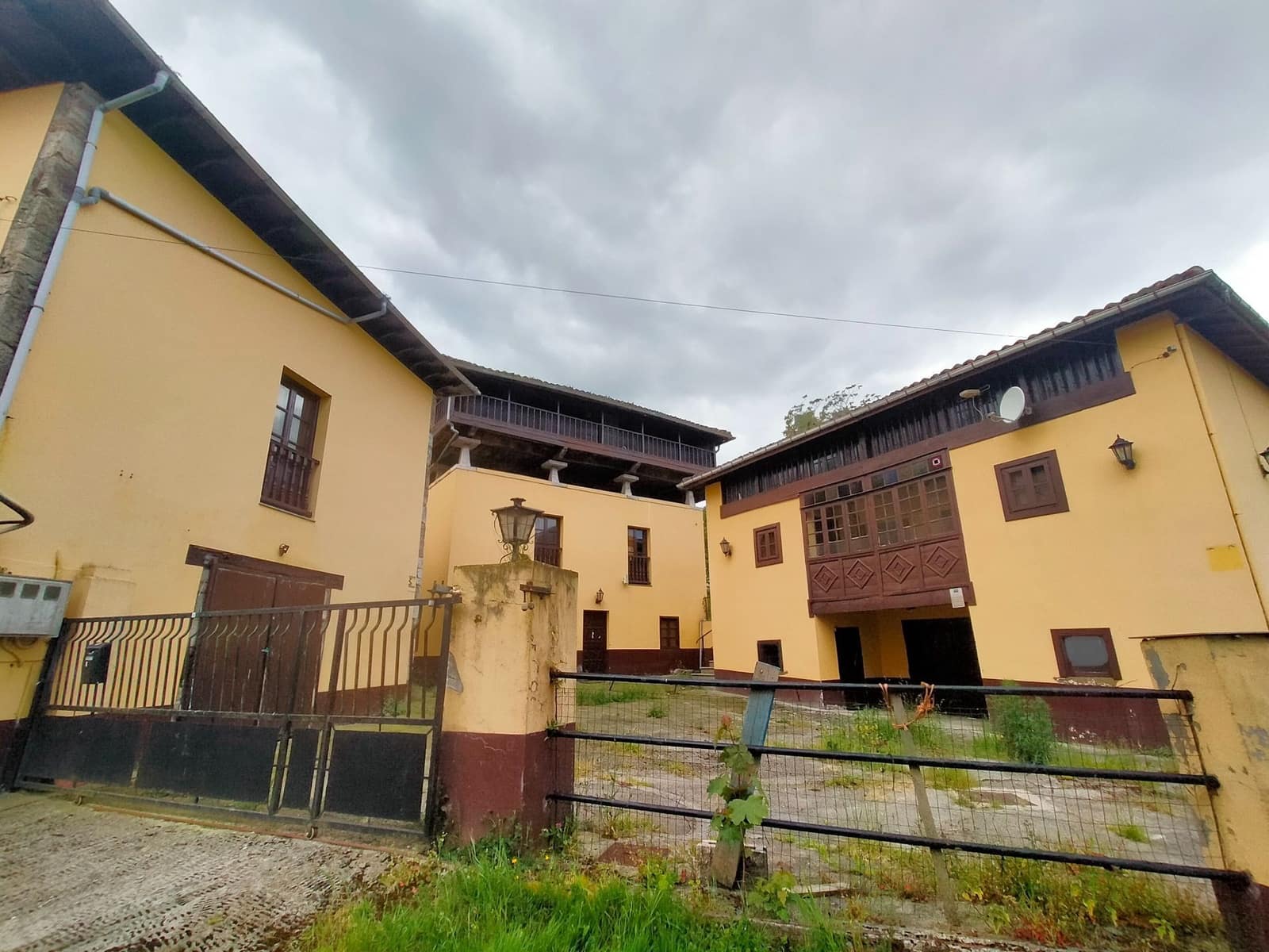 2 quarto Quinta/Casa Rural para venda em Salas com garagem - 135 000 € (Ref: 9830740)