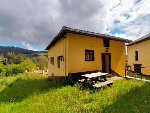 Finca/Casa Rural de 2 habitaciones en Salas en venta con garaje - 135.000 € (Ref: 9830740)