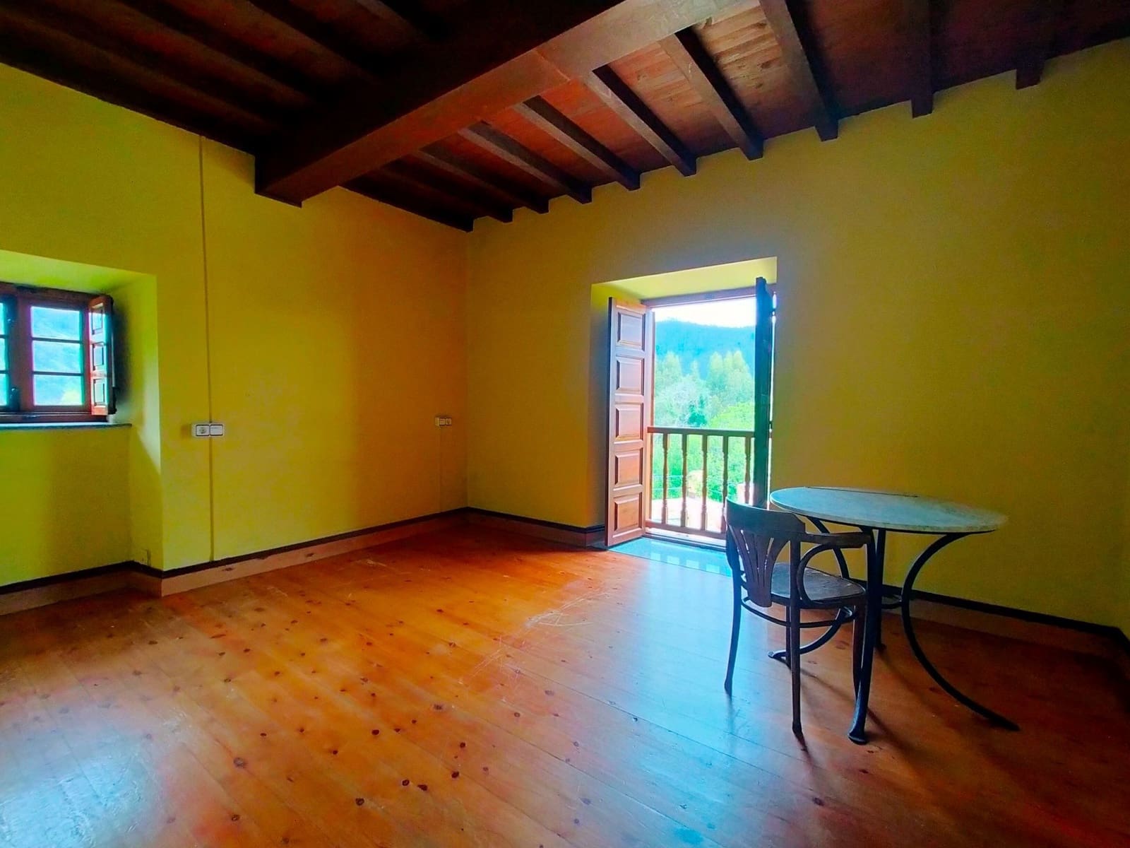 2 quarto Quinta/Casa Rural para venda em Salas com garagem - 135 000 € (Ref: 9830740)