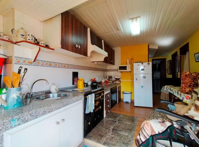 3 bedroom Townhouse for sale in Pravia - € 130,000 (Ref: 9895782)