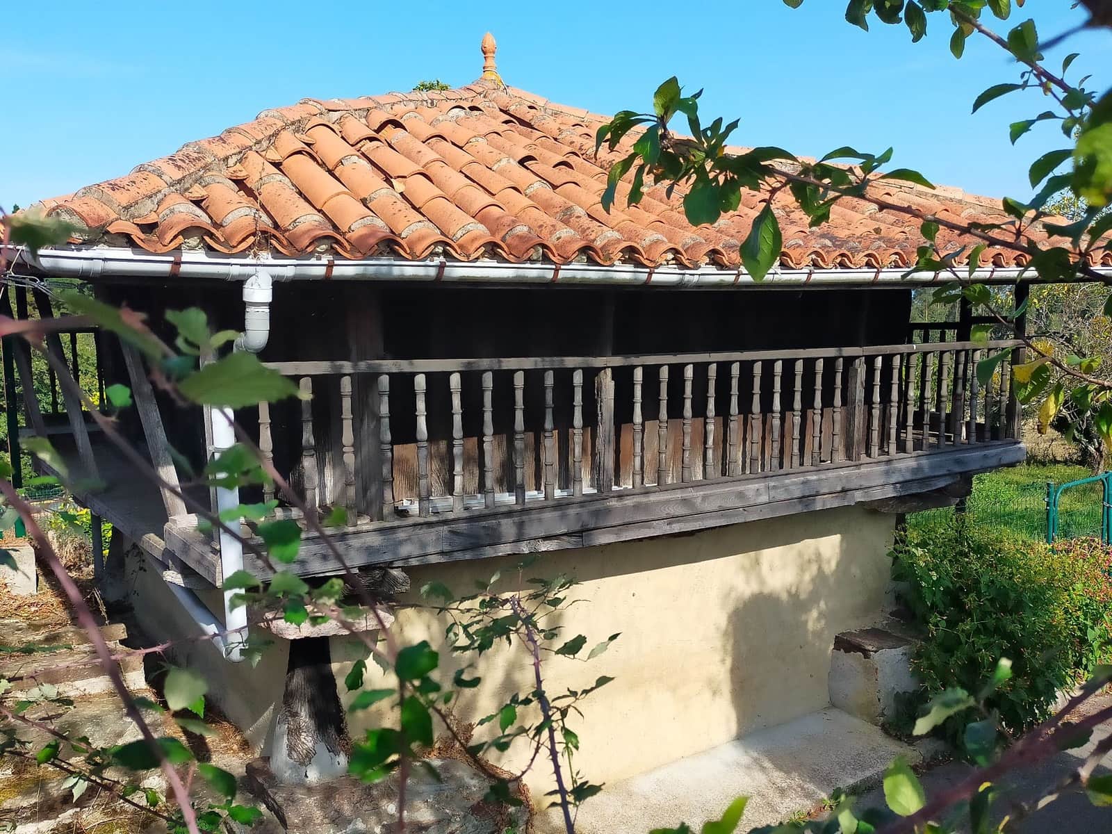 3 bedroom Townhouse for sale in Pravia - € 130,000 (Ref: 9895782)