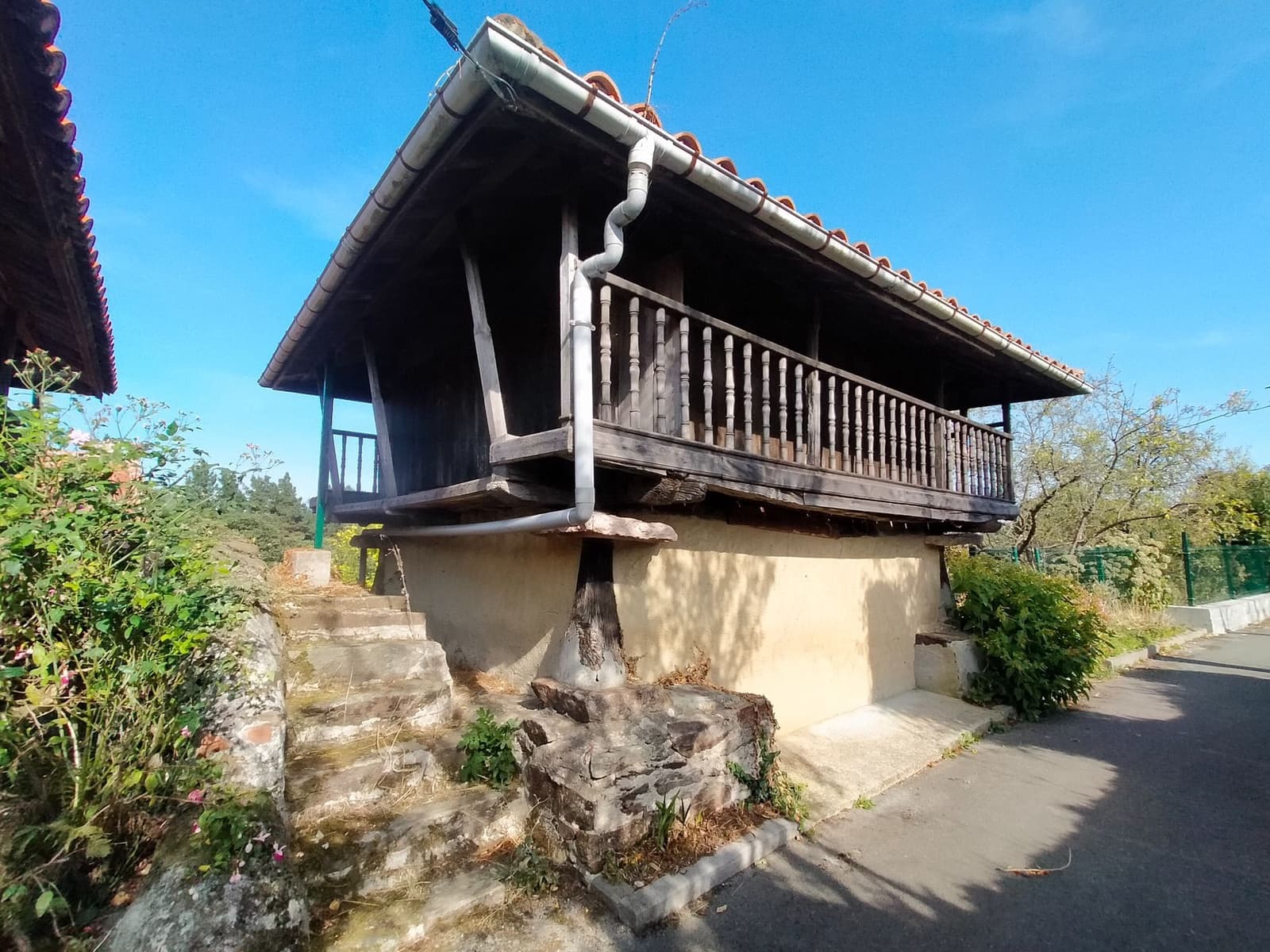 3 bedroom Townhouse for sale in Pravia - € 130,000 (Ref: 9895782)