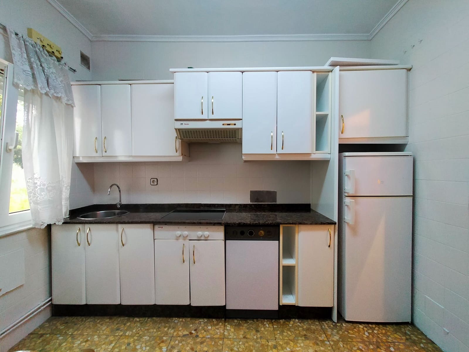 4 soveværelse Lejlighed til salg i Pravia - € 165.000 (Ref: 9902835)