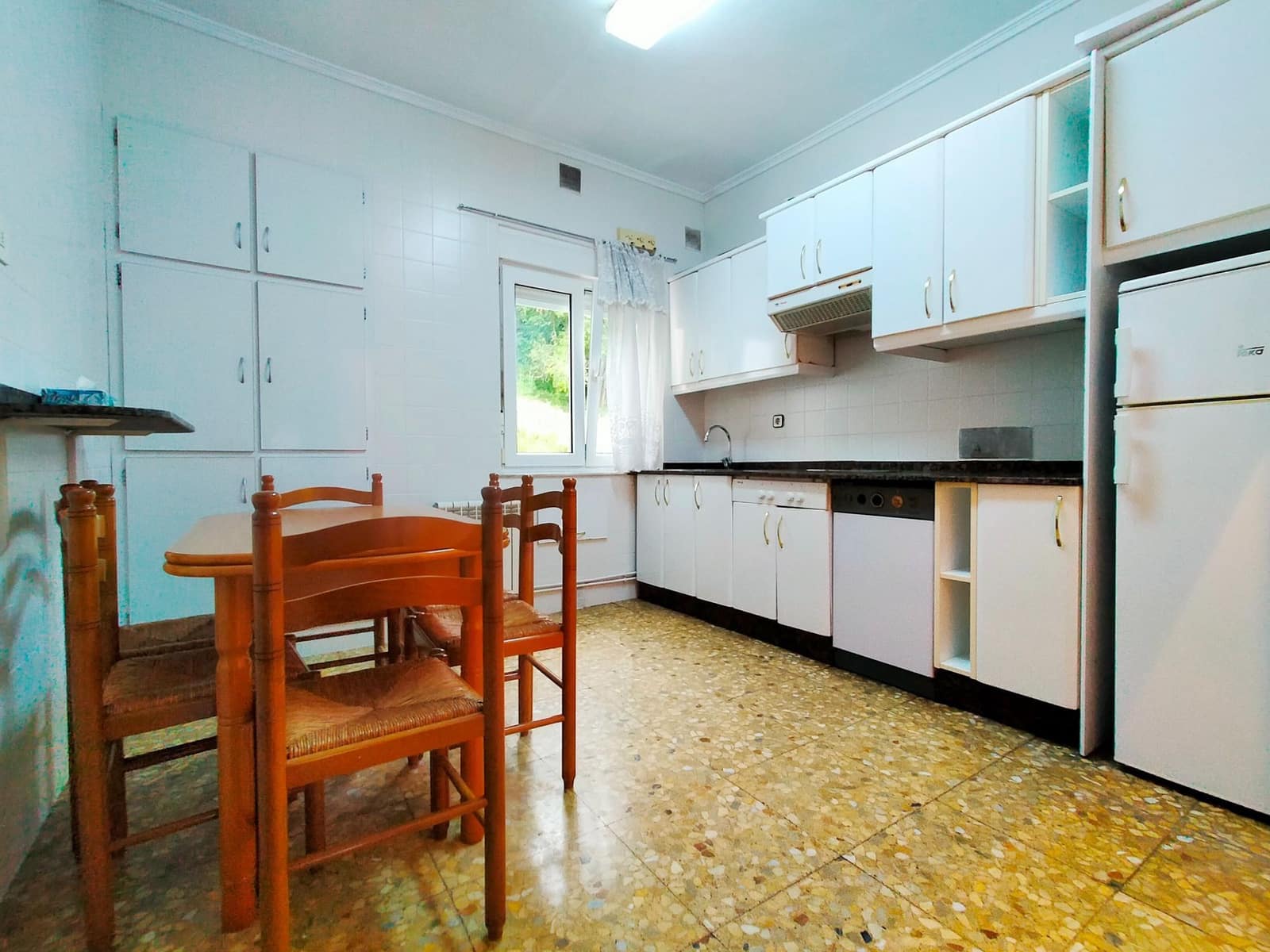 4 soveværelse Lejlighed til salg i Pravia - € 165.000 (Ref: 9902835)