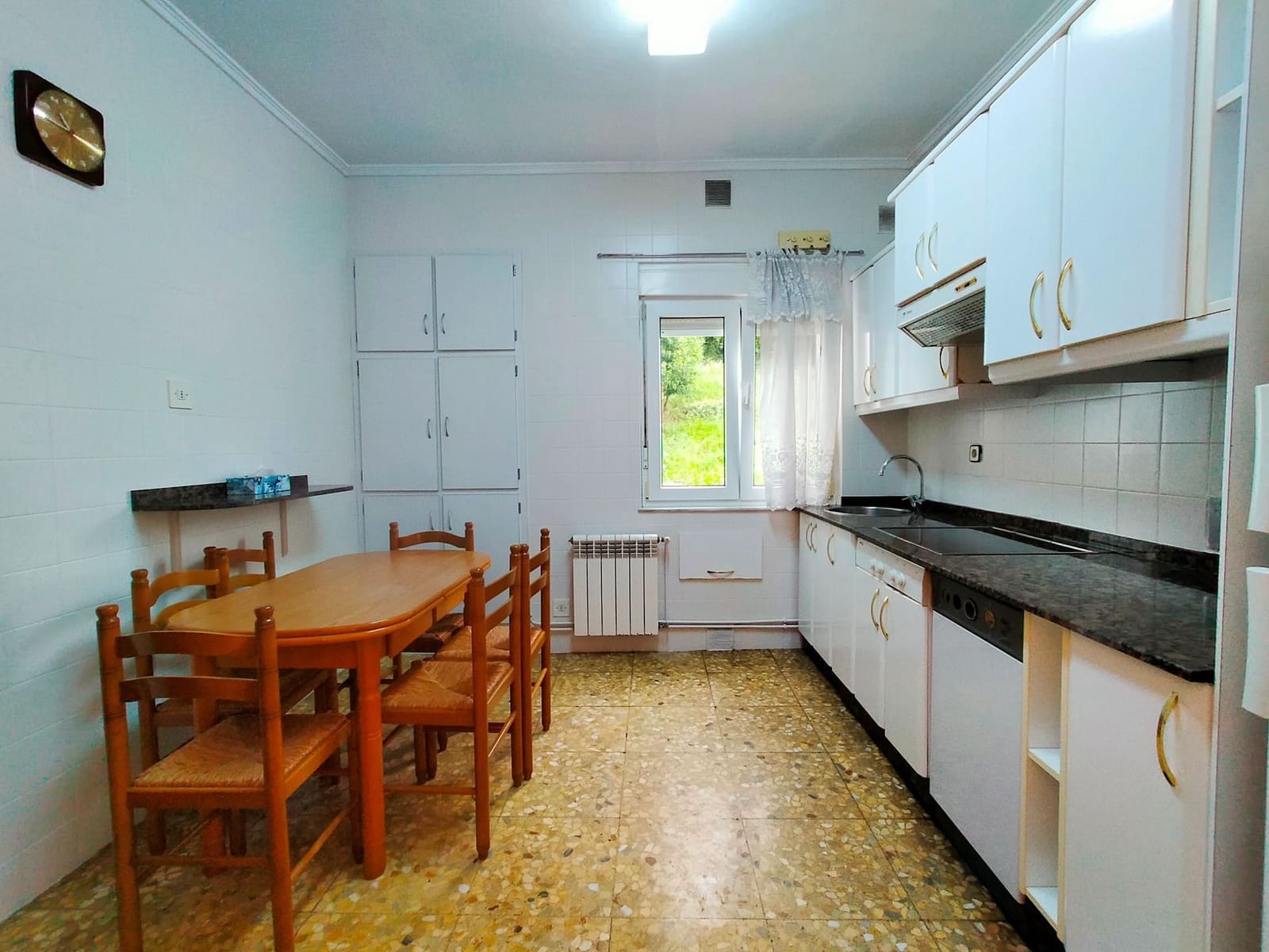 4 soveværelse Lejlighed til salg i Pravia - € 165.000 (Ref: 9902835)