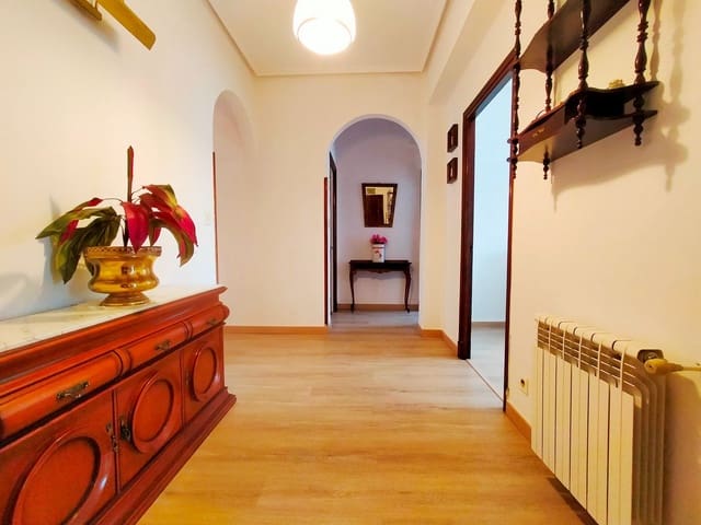 4 soveværelse Lejlighed til salg i Pravia - € 165.000 (Ref: 9902835)