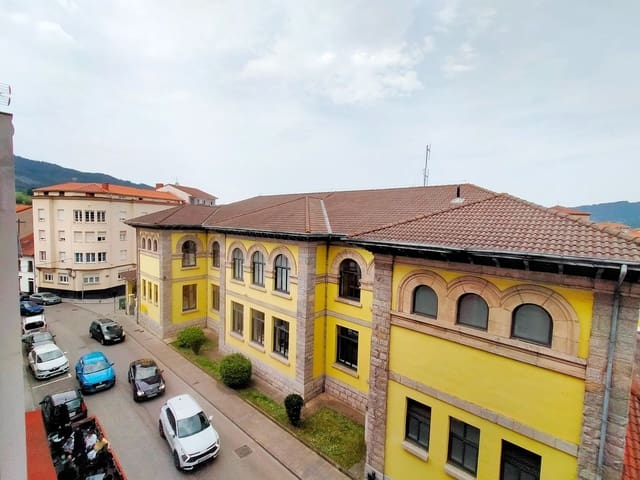 4 soveværelse Lejlighed til salg i Pravia - € 165.000 (Ref: 9902835)