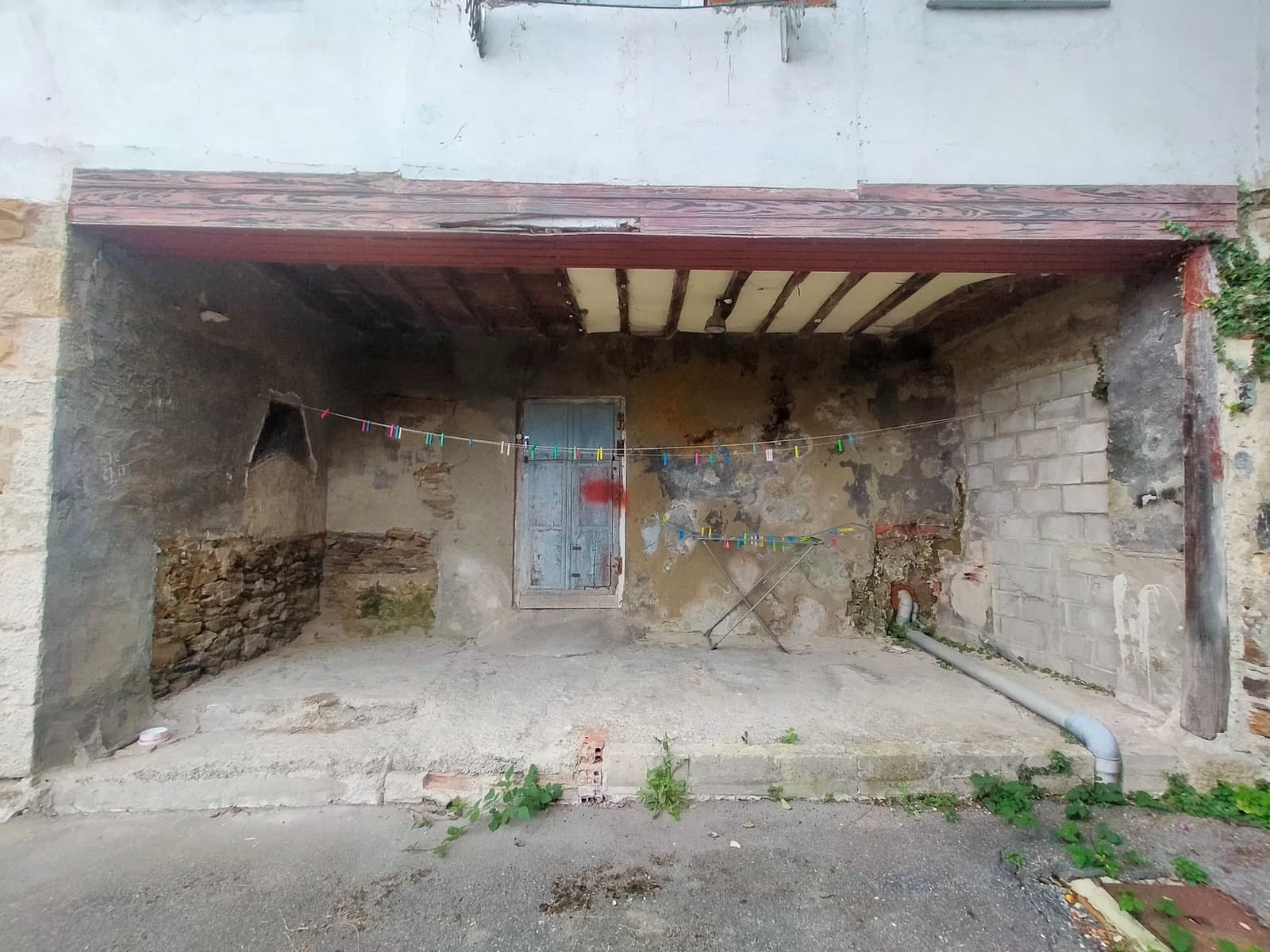 Casa de 3 habitaciones en Pravia en venta con garaje - 135.000 € (Ref: 9999534)