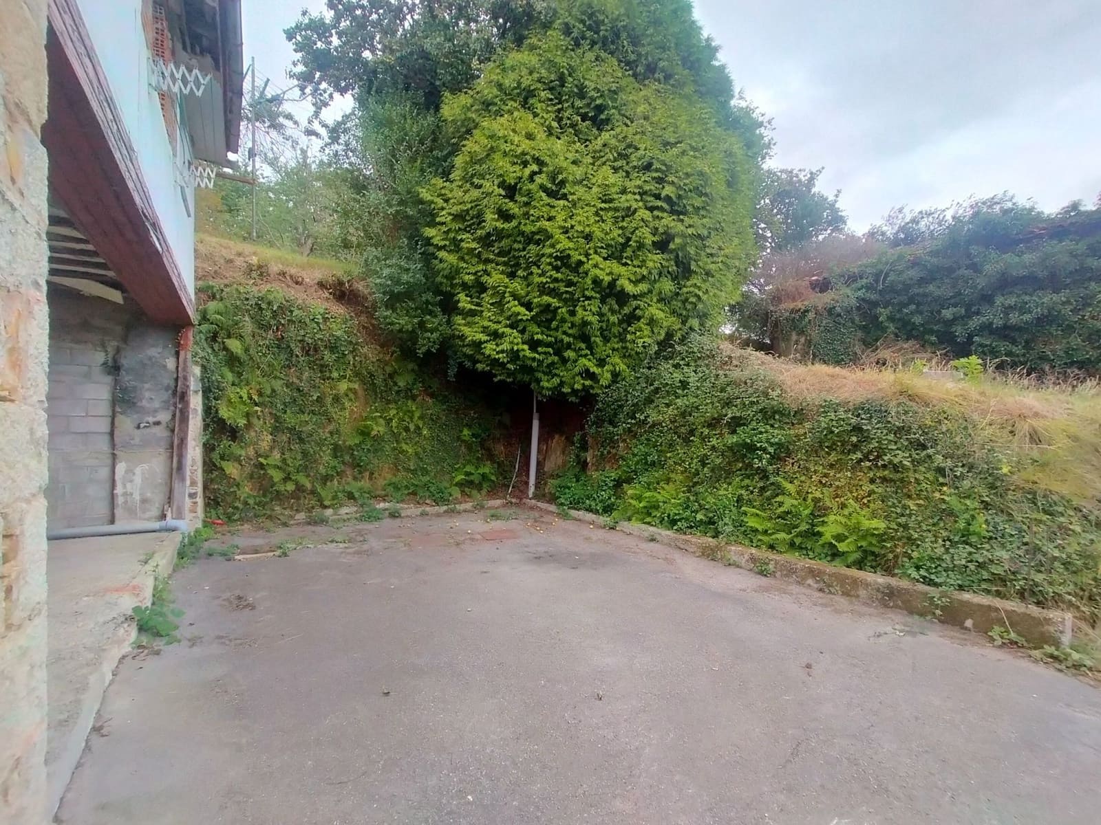 Casa de 3 habitaciones en Pravia en venta con garaje - 135.000 € (Ref: 9999534)