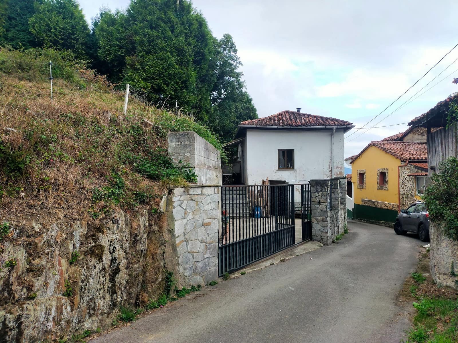 Casa de 3 habitaciones en Pravia en venta con garaje - 135.000 € (Ref: 9999534)