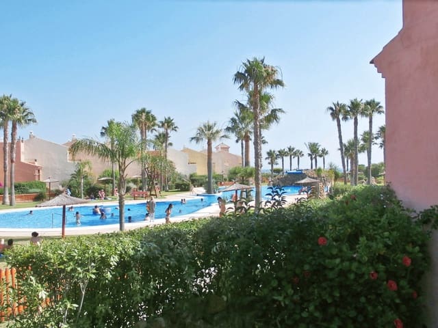 4 sypialnia Dom szeregowy na sprzedaż w Zahara de los Atunes, Barbate z garażem - 750 000 € (Ref: 10104270)