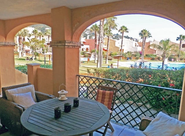 4 sypialnia Dom szeregowy na sprzedaż w Zahara de los Atunes, Barbate z garażem - 750 000 € (Ref: 10104270)