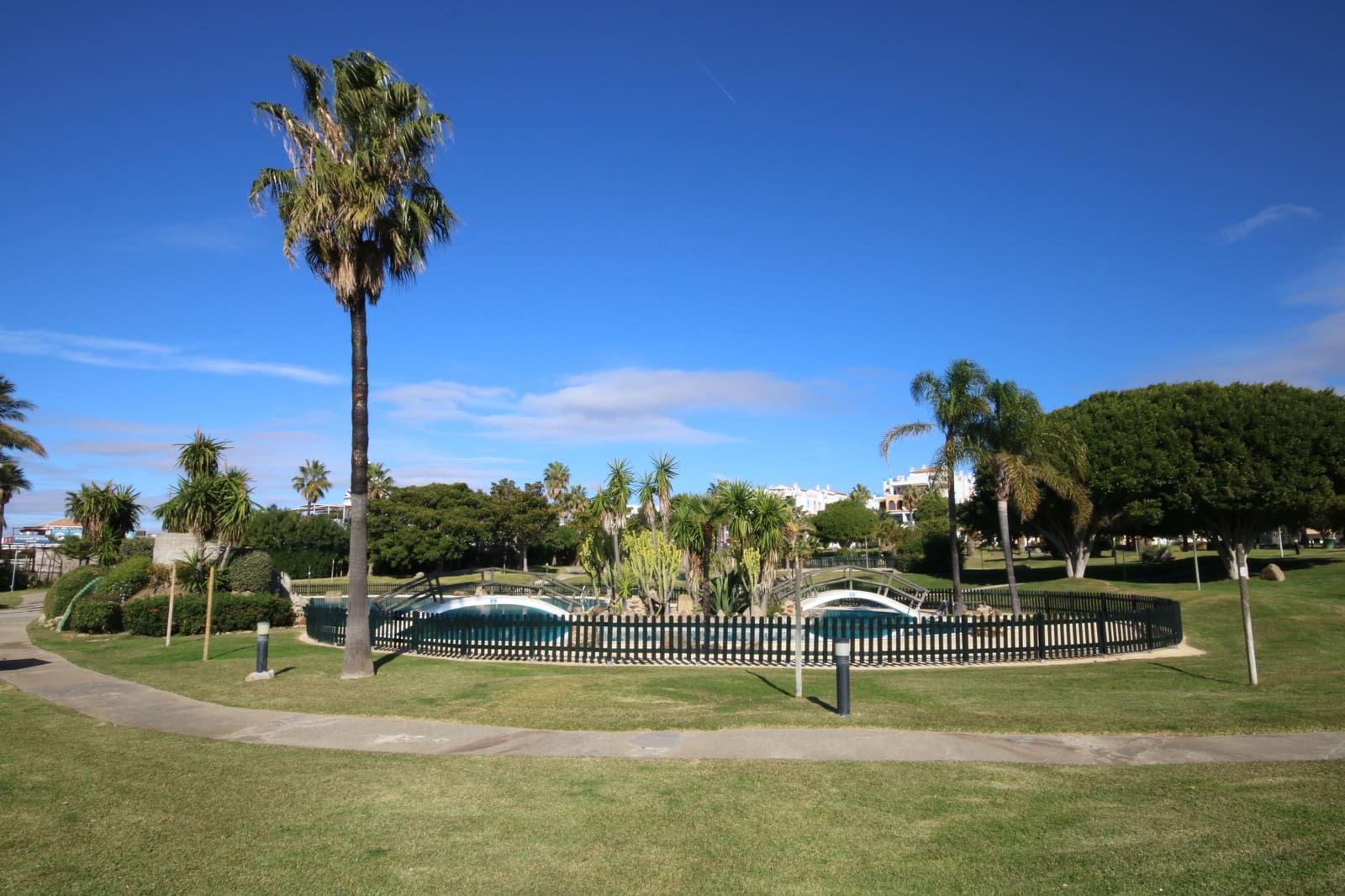 2 soverom Strandleiligheter til salgs i Zahara de los Atunes med svømmebasseng garasje - € 315 000 (Ref: 10165343)