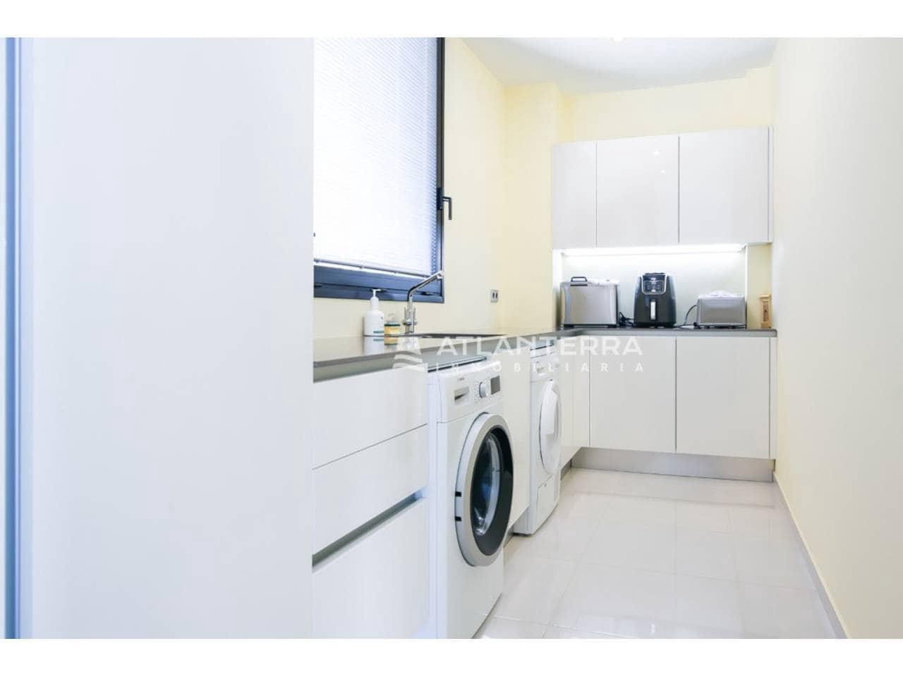 5 soveværelse Villa til salg i Tarifa med swimmingpool garage - € 3.750.000 (Ref: 8707534)