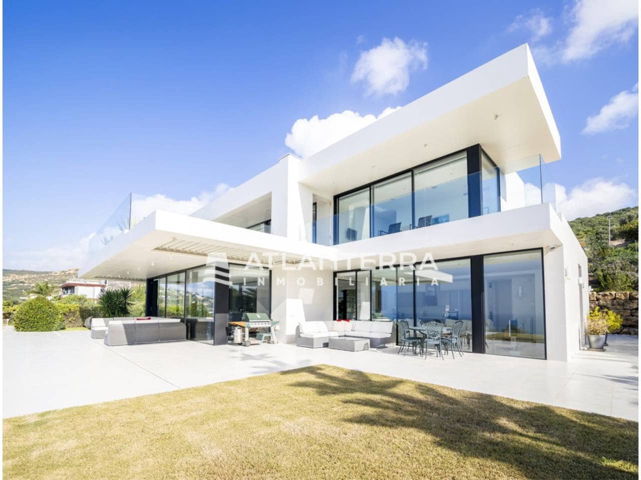 5 soveværelse Villa til salg i Tarifa med swimmingpool garage - € 3.750.000 (Ref: 8707534)